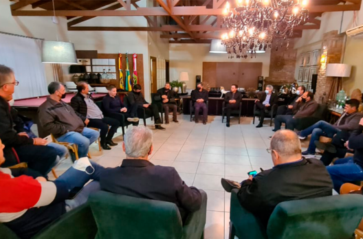 Presidentes do MDB hipotecam apoio a Tiago Zilli