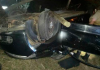 Homem fica ferido ao colidir carro em poste de energia