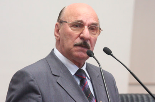 Manoel Mota é esquecido pelo protocolo do Governo