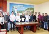 Prefeito recebe deputados e lideranças em reunião