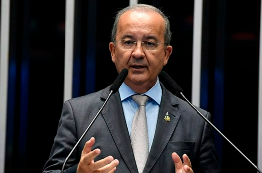 MDB continua sendo o caminho mais curto para Jorginho