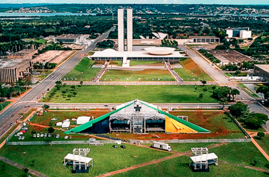 A partir de segunda, novos governos estarão aí
