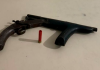 Dupla é presa com arma de fogo modificada em Sombrio