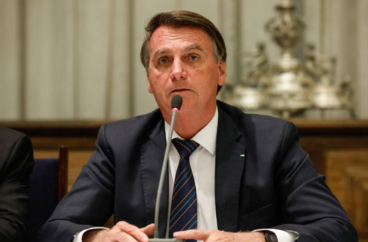 Bolsonaro e as joias da coroa