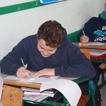 Mais de 700 alunos participam da primeira fase do Prêmio ACIVA de Matemática