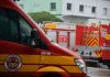 Equipe do Corpo de Bombeiros Militar atende mulher após o nascimento do filho ter ocorrido em casa