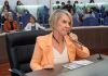 Lena Périco aprova lei para dar nome à praça no Loteamento Paiquerê