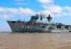 Marinha envia maior navio de guerra da América Latina para auxiliar vítimas das enchentes no Rio Grande do Sul