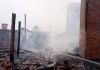 Balneário Gaivota: casa de madeira é consumida por incêndio