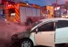 Carro pega fogo em via pública em Araranguá