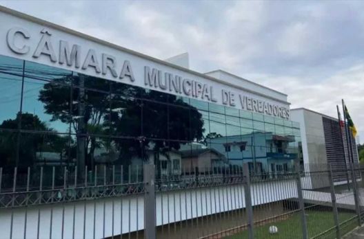 MESA DIRETORA EM PAUTA: VEREADORES ELEITOS E REELEITOS DE ARARANGUÁ JÁ BUSCAM ENTENDIMEN...