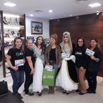 Soberanas divulgam a 28ª Festa do Peixe