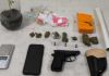 Com arma de fogo na cintura, traficante é preso pela PM em loja de conveniência em Sombrio