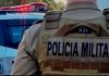 Polícia Militar de Araranguá prende jovem de 18 anos após colocar fogo em um colchão e ameaçar incendiar a casa de sua mãe no bairro Lagoão