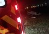 Carro sai de pista e capota no bairro Polícia Rodoviária, em Araranguá.