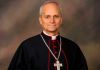 O novo líder da Igreja Católica é o cardeal Robert Francis, o primeiro norte-americano a receber o título de Papa