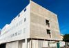 Obra do novo Complexo de Saúde Mental do Hospital de Praia Grande avança para instalação de aberturas e piso