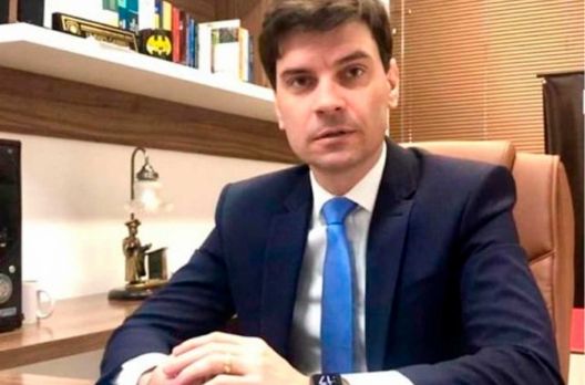 PL deverá fechar com Ulisses Gabriel