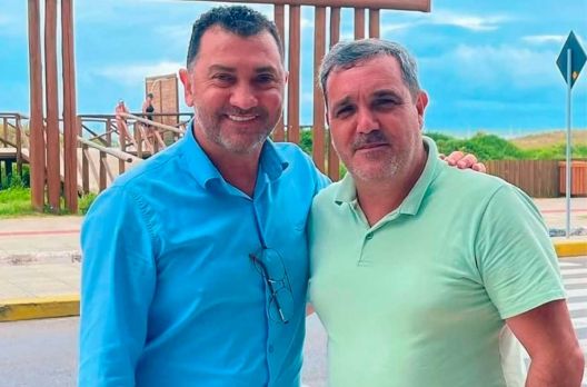 Kekinha e Almides oficializam ingresso no Republicanos