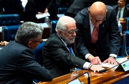 Lei da Dosimetria é aprovada no Senado