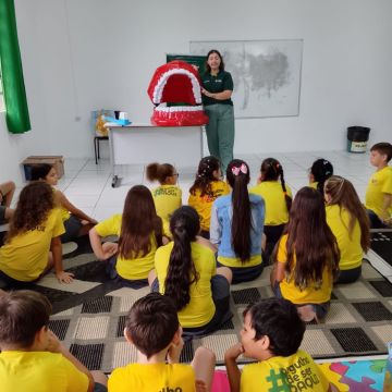 Alunos de escola municipal em Sombrio recebem ação de saúde bucal