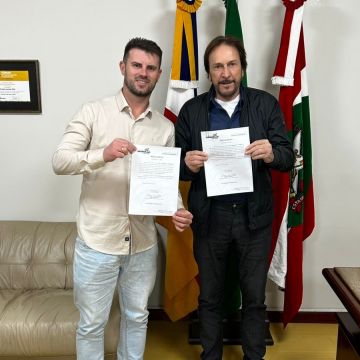 Ordem de serviço garante mais pavimentação na Coloninha.