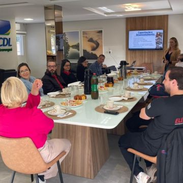 Café com a Presidente fortalece diálogo e aproxima associados da CDL Araranguá