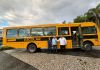 Meleiro renova frota municipal com aquisição de novo ônibus escolar e veículo para a Administração
