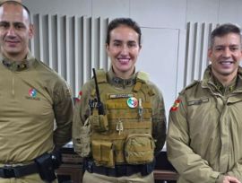 HERÓIS DE FARDA: Policiais que salvaram vida em Sombrio recebem Moção Honrosa da Câmara de Vereadores