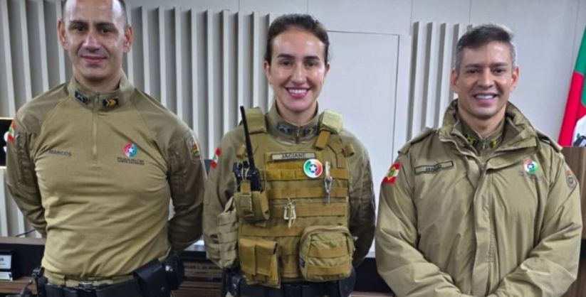 HERÓIS DE FARDA: Policiais que salvaram vida em Sombrio recebem Moção Honrosa da Câmara de Vereadores
