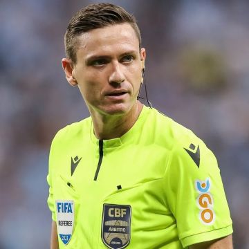 Árbitro catarinense Ramon Abatti Abel estreia na Copa do Mundo em Bélgica x Egito nesta segunda-feira (15)