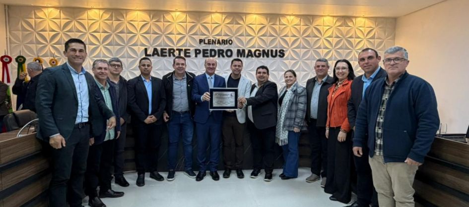 Zé Milton recebe título de Cidadão Honorário de São Jo...