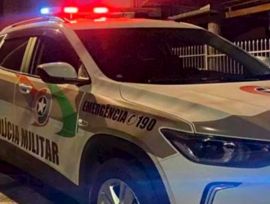 Homem é abordado e PM apreende drogas e dinheiro em Sombrio