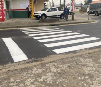 Faixas de pedestres recebem revitalização