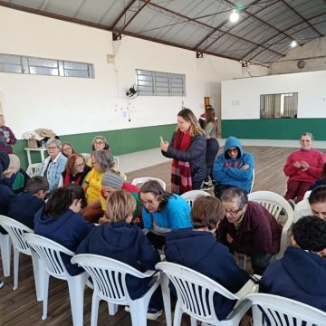 Escola desenvolve projeto sobre política do envelhecimento