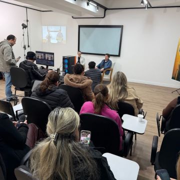 Alunos são premiados após jornada de aprendizado com a CERSUL