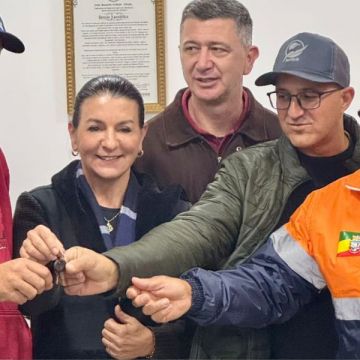 Sombrio: prefeitura recebe novos veículos para reforçar serviços no município