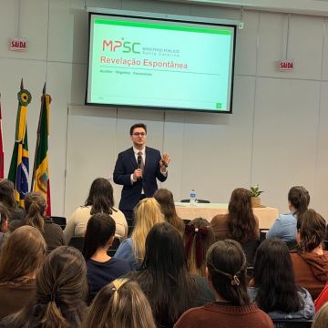 Semana de Formação Pedagógica prepara profissionais para o segundo semestre letivo