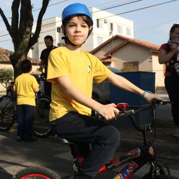 Mais de 300 pessoas reunidas no Passeio Ciclístico da Família Futurão