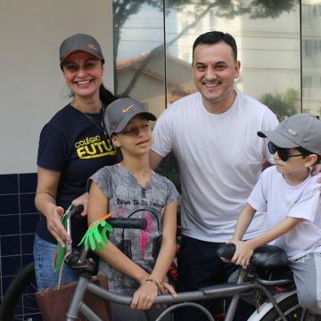 Mais de 300 pessoas reunidas no Passeio Ciclístico da Família Futurão