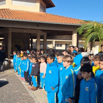 Semana Cívica é vivenciada nas escolas da rede municipal em Balneário Arroio do Silva
