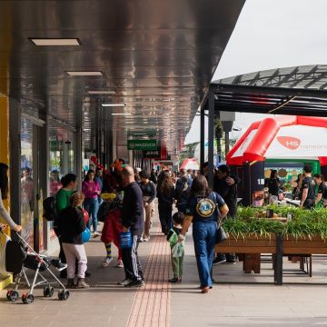 Sábado Mais movimenta Araranguá com comércio aberto e programação no Calçadão