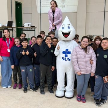 Vacinação é tema de ação com adolescentes em Araranguá