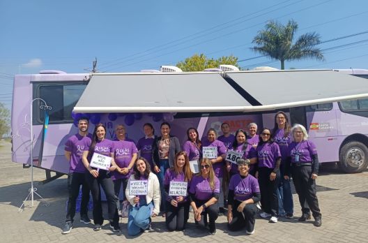 Araranguá realiza ação de conscientização com Ônibus Lilás