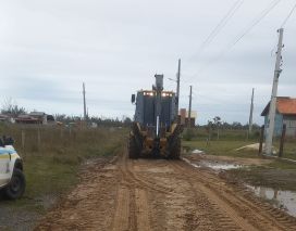 Obras realiza manutenção e melhorias nos bairros Lagoinha e Arpoador, em Arroio do Silva