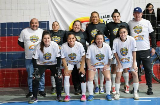 Atleta que atua em Balneário Gaivota é convocada para a Seleção Brasileira de Beach So...