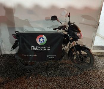 Polícia Militar recupera motocicleta com registro de furto em Araranguá