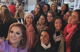 Óptica Claudia promove o 14º Encontro das Debutantes