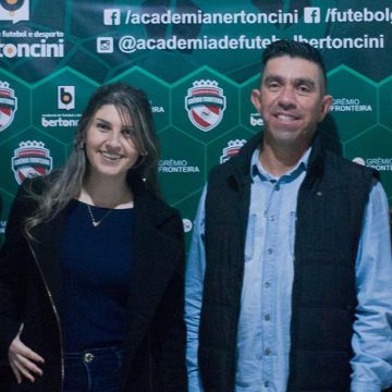 Escolinha de Futebol | Palestra esportiva leva conhecimento a pais e alunos no Grêmio Fronteira