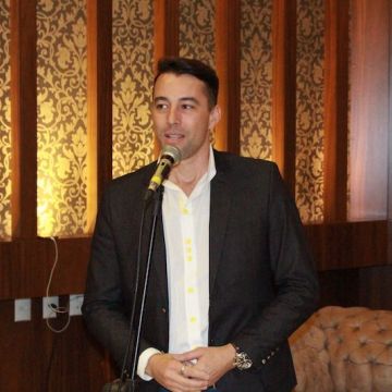 Exposição no Center Shopping apresenta em fotos, as Debutantes 2019 do Grêmio Fronteira